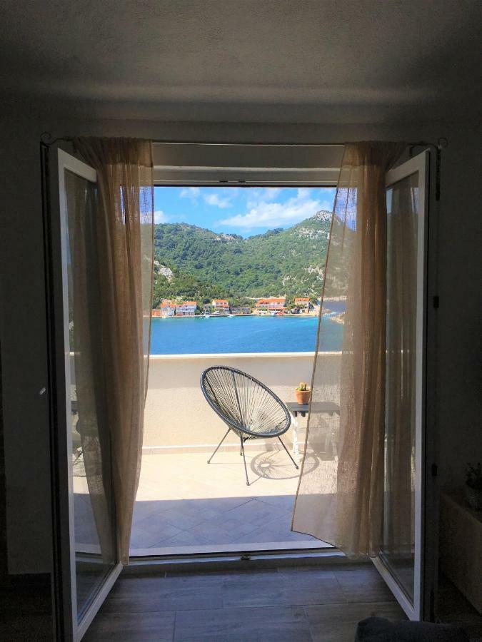 Apartments Kurelja Lastovo Exterior photo